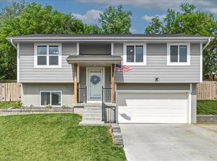 108 Maplewood Cir, Glenwood, IA 51534