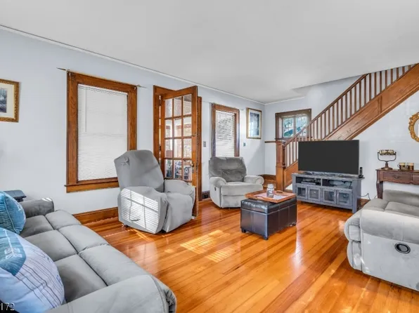 625 Mountain Ave, Bound Brook Boro, NJ 08805