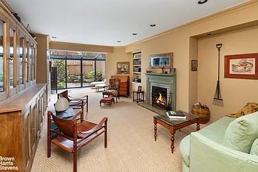 48 Gramercy Park North