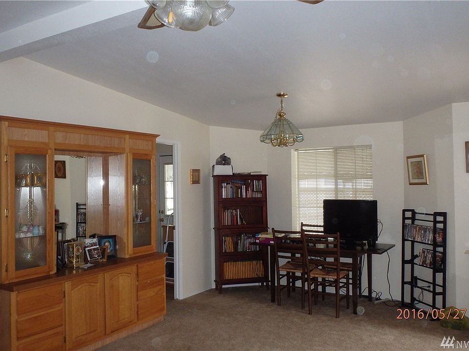 2nd image of 3611 I St NE Unit 178
