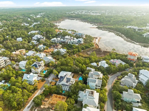 2-5 W Cedar Bend Rd, Pt Washington, FL 32459