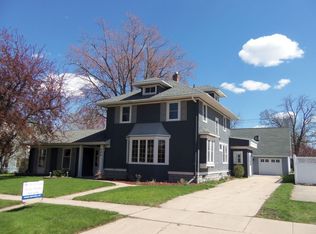 404 E 3rd St, Morris, MN 56267