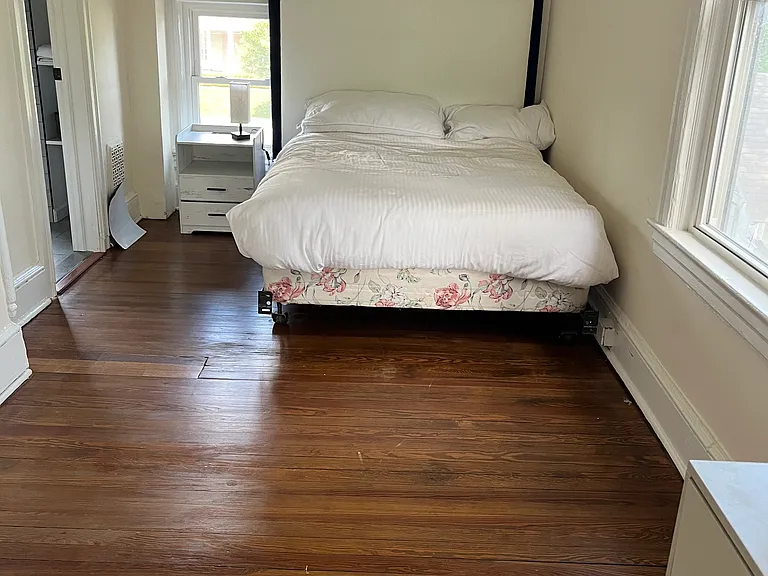 404 Lake Dr — Photo 6