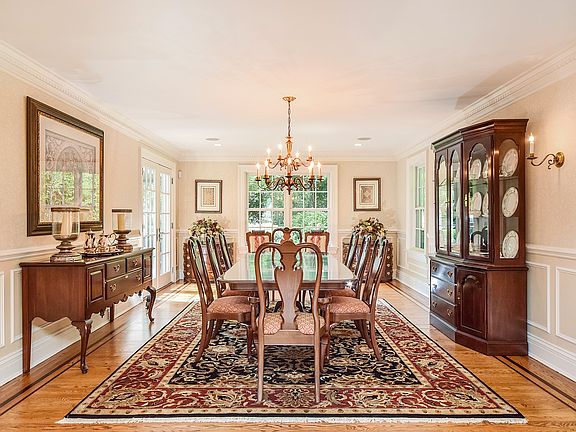 5th image of 61 Church Ln