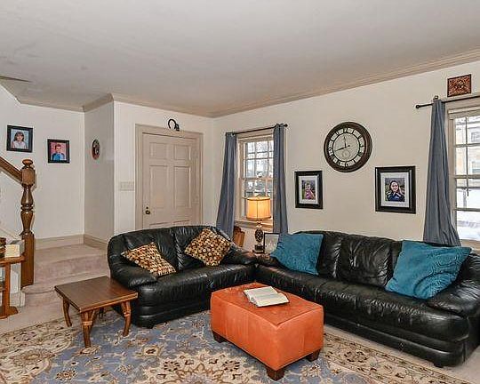 3rd image of 8727 W Hawthorne Ave #8727