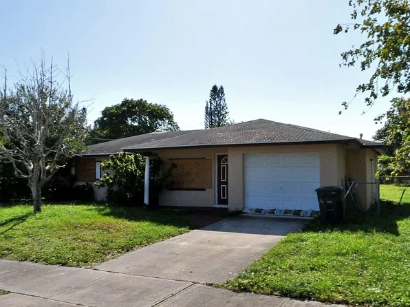 103 Essex Dr, Fort Pierce, FL 34946