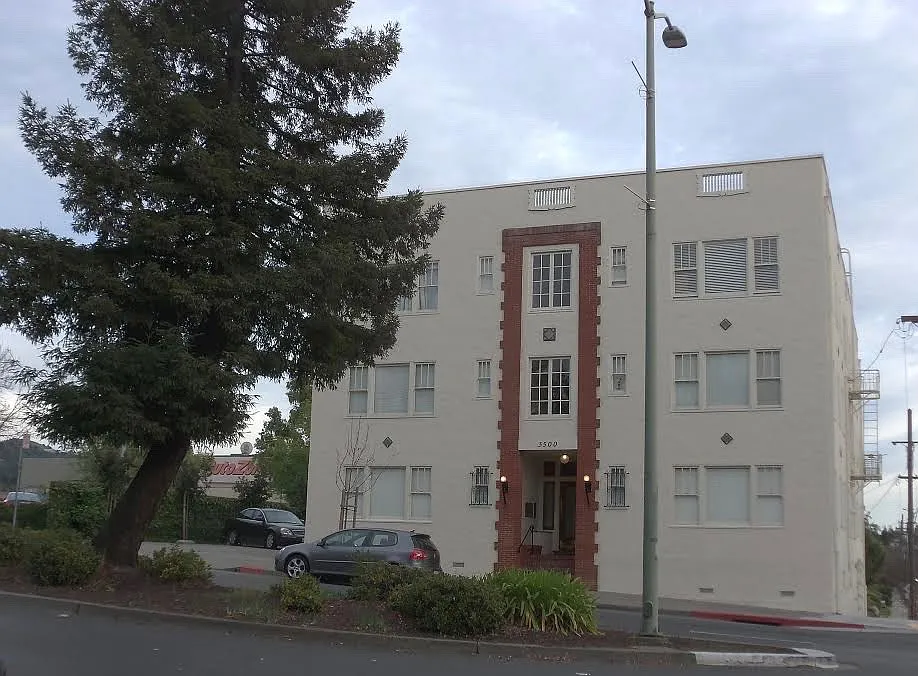 3500 35th Ave #35