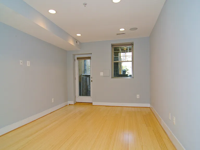 1211 Harvard St NW #1 — Photo 17