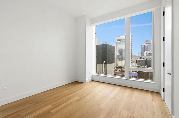 Rented by Corcoran | media 23