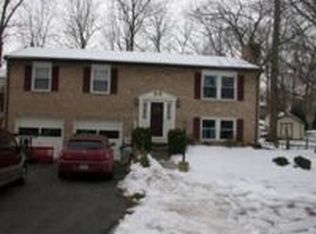 9818 Fernwood Ln, Hagerstown, MD 21740