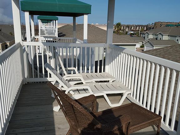 4th image of 14901 Windward Dr APT 403