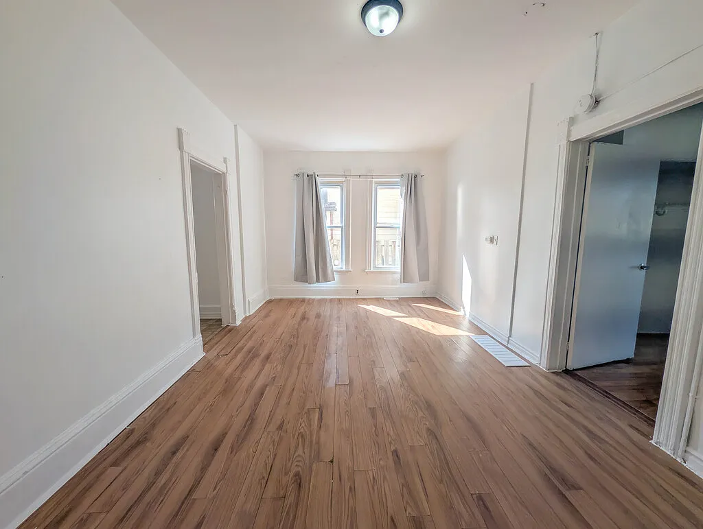 119 Charlotte Street - 1 — Photo 3
