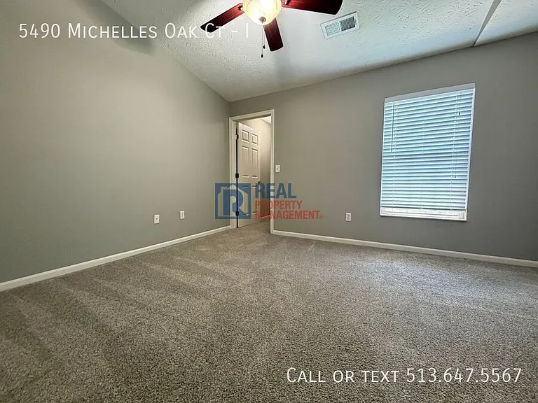 5490 Michelles Oak Ct #I — Photo 15