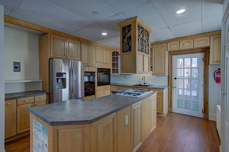 1 bed, 1.0 bath, 891 sqft, $1,495 — Photo 4