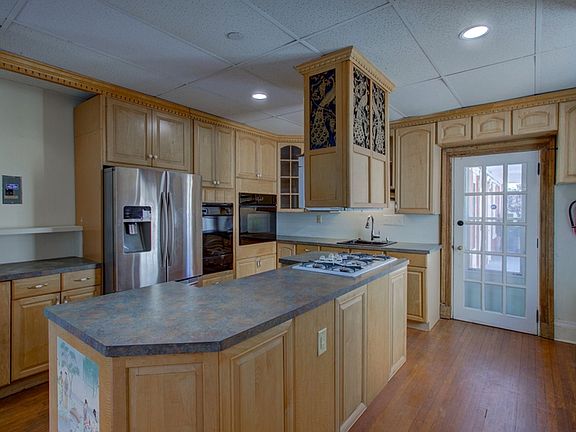 4th image of 513 Locust St APT 1
