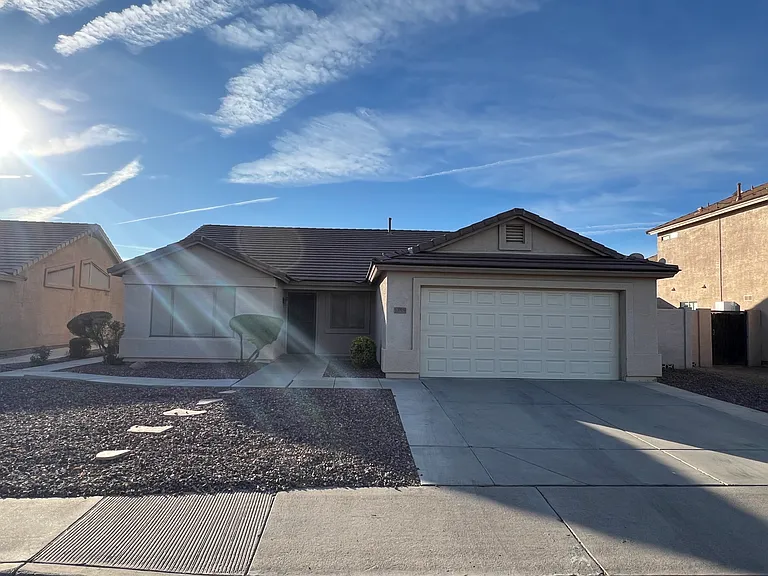 13709 W Cottonwood St — Photo 2