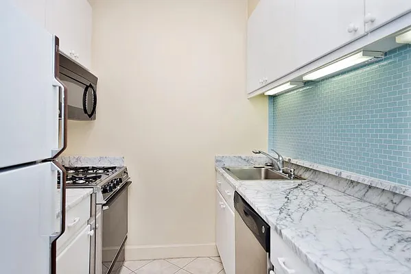 Sold by Keller Williams NYC | media 16