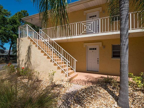 2nd image of 966 La Costa Cir Unit 7