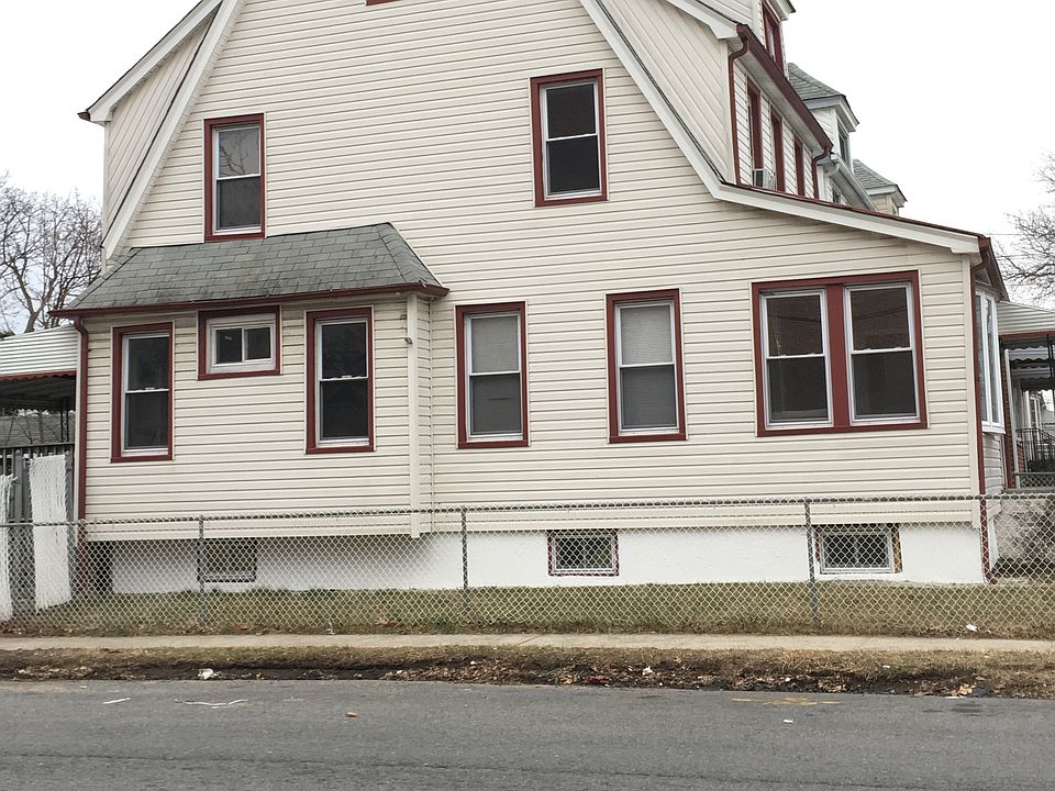 1st image of 111-26 204st