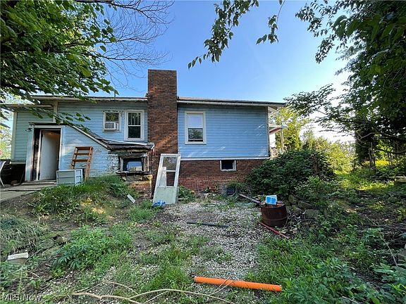 4th image of 2389 N Millborne Rd