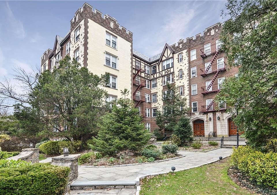 1st image of 1470 Midland Ave APT Gn