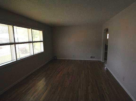 4th image of 1795 S Avocet Dr