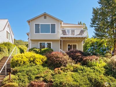 3046 NE Blakeley Street, Seattle, WA, 98105