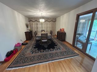 3 Spring Valley Rd, Worcester, MA 01609