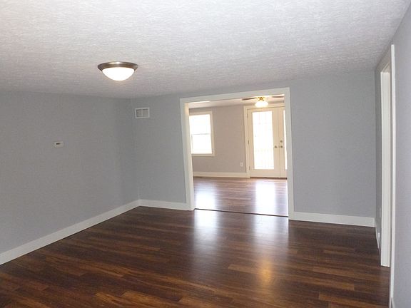 3rd image of 1102 Aberth Dr