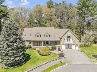 14 Carriage Ln, Reading, MA 01867