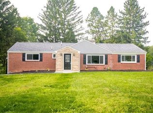 421 Vineyard Dr, Gibsonia, PA