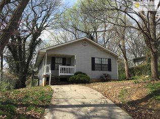 6844 Bales Ave, Kansas City, MO 64132