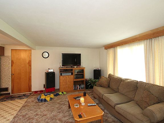 4th image of 238 Westwood Pl