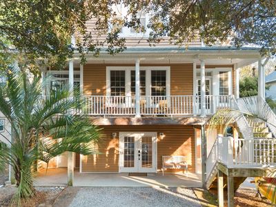 118 SW 2nd Street, Oak Island, NC, 28465