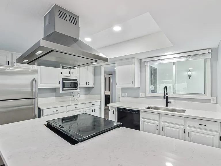 154 E Santa Cruz Dr — Photo 8