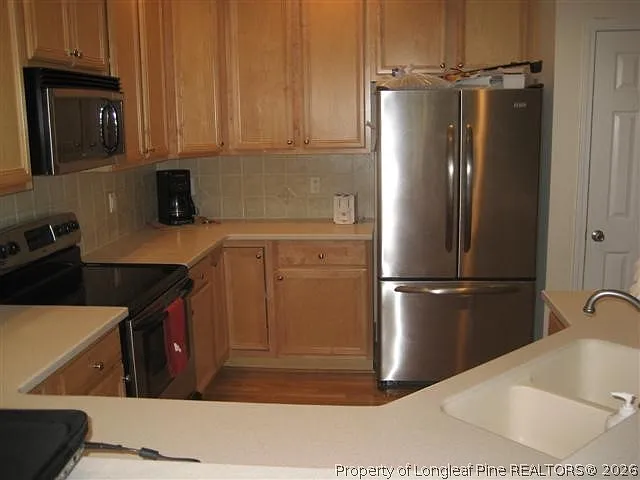 5 bed, 2.5 bath, 3450 sqft, $2,295 — Photo 4