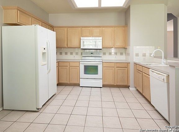 5th image of 217 Rosegate Dr