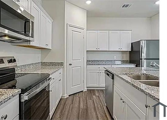 4th image of 2016 Prairie Ln