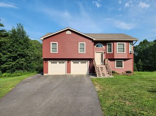 36 Beaver Creek Rd, Carmel, ME 04419