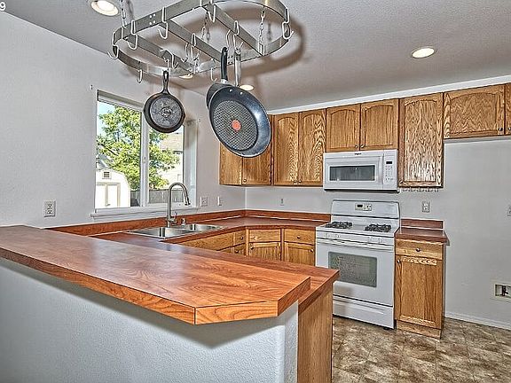 5th image of 1113 NW 14th Ct