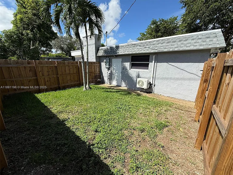 4300 NW 3rd Ct #1 — Photo 12