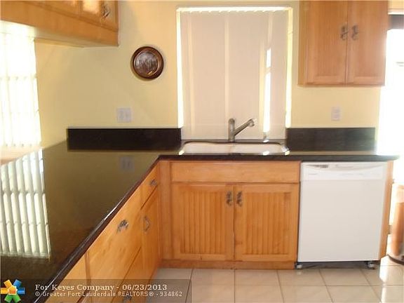 5th image of 7189 NW 80th Way