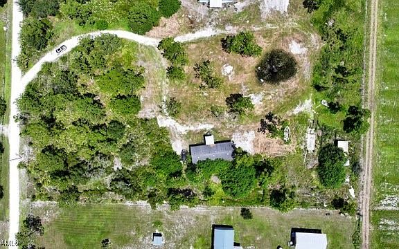 5th image of 1170-1164 Eden Dr