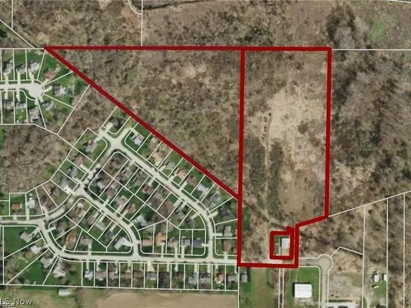 Summit Rd, Barberton, OH 44203