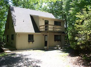 11 Laughing Ridge Rd, Burnsville, NC 28714