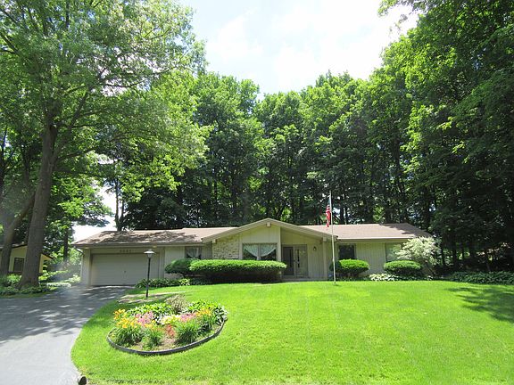2nd image of 5581 Einor Ave