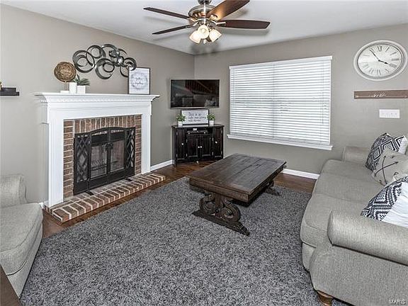 3rd image of 2286 Haverford Ct