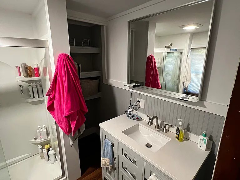 521 S Fess Ave — Photo 7