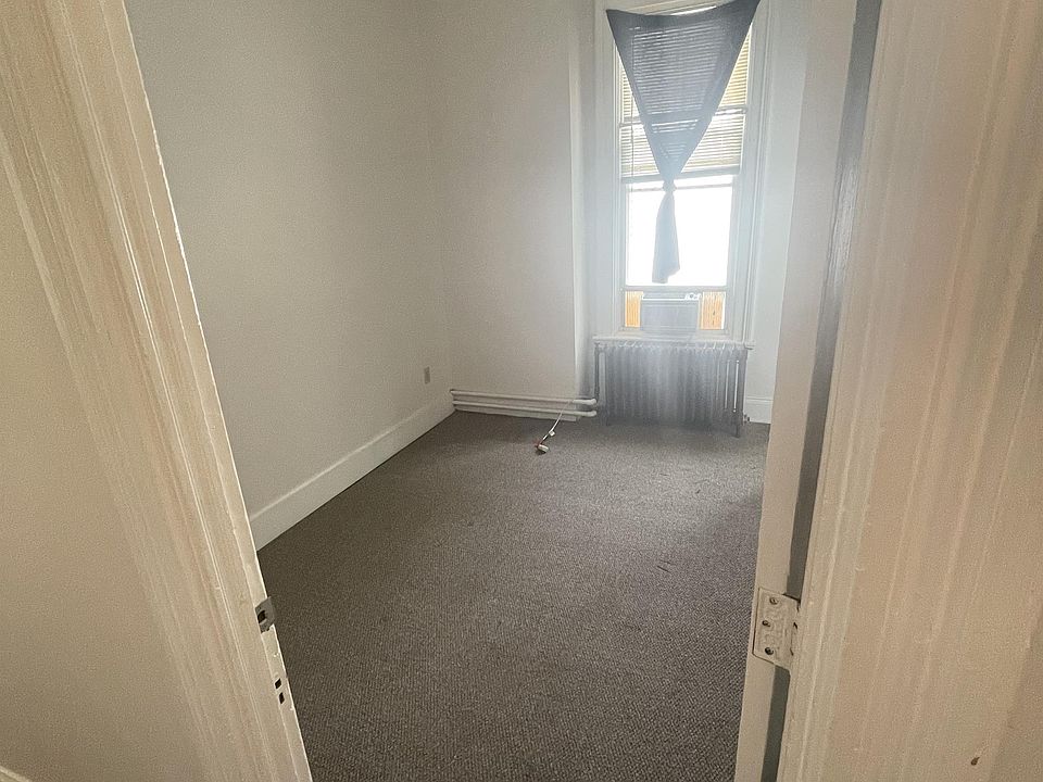 2nd floor bedroom 3