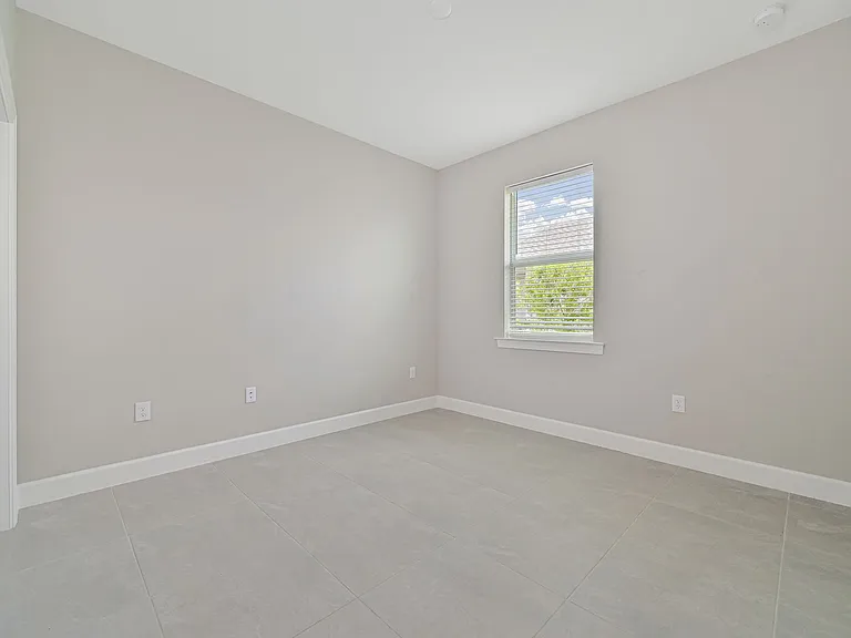 42218 Edgewater Dr — Photo 17